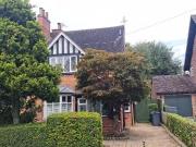 4 bedroom semi detached house for rent in Acacia Road,...