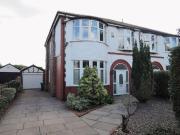 4 bedroom semi detached house for rent in Alexandra Road...