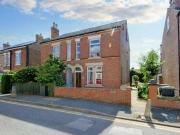 4 Bedroom Semi detached House For Rent In Beeston,...