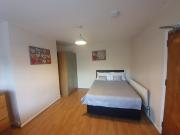 4 bedroom semi detached house for rent in Blenheim Road,...