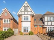 4 bedroom semi detached house for rent in Bowers Way...