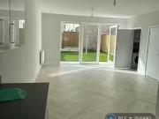 4 bedroom semi detached house for rent in Bramble Road,...