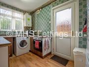 4 Bedroom Semi Detached House for rent in Buckingham Avenue