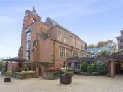 4 bedroom semi detached house for rent in Chasewood...