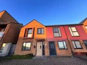 4 bedroom semi detached house for rent in Clifford...