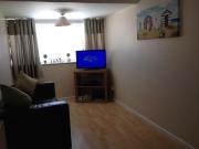 4 bedroom semi detached house for rent in Dudley Close,...