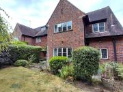 4 bedroom semi detached house for rent in Edmunds Walk,...