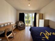 4 bedroom semi detached house for rent in Eggington...