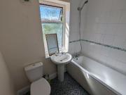 4 bedroom semi detached house for rent in Erleigh Court...