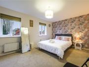 4 bedroom semi detached house for rent in Europa...