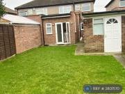 4 bedroom semi detached house for rent in Fouracres,...