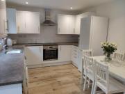 4 bedroom semi detached house for rent in Greenhill...