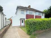 4 bedroom semi detached house for rent in Hampton Court...