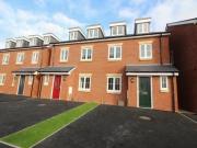 4 bedroom semi detached house for rent in Hazelwood...