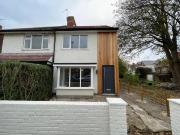 4 bedroom semi detached house for rent in Henry Road,...