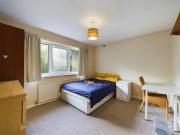 4 bedroom semi detached house for rent in Isfield Road,...