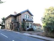 4 Bedroom Semi detached House For Rent In Main Street