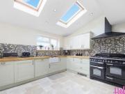 4 Bedroom Semi detached House For Rent In New Addington 4 Bedroom Semi detached House For Rent In New Addington