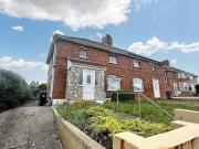 4 bedroom semi detached house for rent in Pen Park Road,...