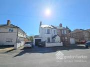 4 bedroom semi detached house for rent in Richmond Wood...