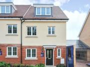 4 Bedroom Semi detached House For Rent In Sevenoaks, Kent