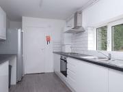 4 bedroom semi detached house for rent in Southall...