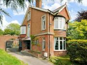 4 Bedroom Semi detached House For Rent In Stoke
