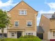 4 Bedroom Semi detached House For Rent In Sunbury on thames