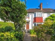 4 bedroom semi detached house for rent in Sutcliffe...