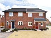 4 bedroom semi detached house for rent in Wakefield...