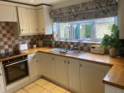 4 bedroom semi detached house for rent in Welch Road,...