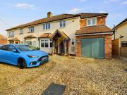 4 bedroom semi detached house for sale