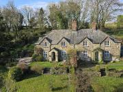 4 bedroom cottage for sale