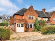 4 bedroom semi detached house for sale