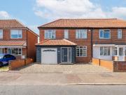 4 bedroom semi detached house for sale