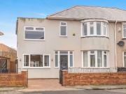 5 bedroom semi detached house for sale