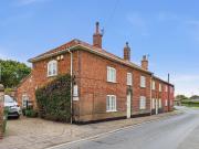 8 bedroom cottage for sale