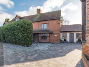 4 bedroom cottage for sale
