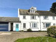 4 bedroom cottage for sale