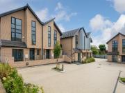 4 bedroom semi detached house for sale in Aspen Close,...