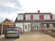 4 Bedroom Semi detached House For Sale In Bedford,...