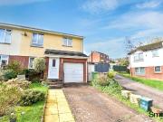 4 bedroom semi detached house for sale in Canberra...