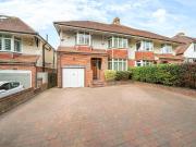 4 bedroom semi detached house for sale in Carmarthen...