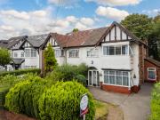 4 bedroom semi detached house for sale in Cavendish...