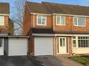 4 bedroom semi detached house for sale in Chessington...