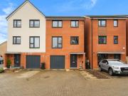 4 bedroom semi detached house for sale in Clos Y Gadwyn,...