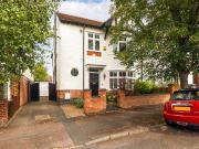 4 bedroom semi detached house for sale in Guilford Road,...