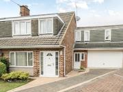 4 bedroom semi detached house for sale in Hall Park...