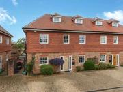 4 Bedroom Semi detached House For Sale In Harefield,...