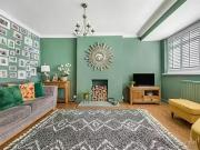 4 Bedroom Semi Detached House For Sale In Hawthorn...